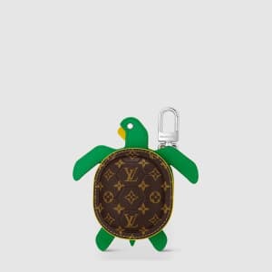 루이비통 남/녀 터틀 파우치 백 참 M01471 - Louis vuitton Unisex … - 1